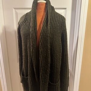 Forever 21 Olive Knit Sweater w/pockets